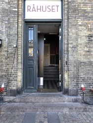 Onkel Dannys Plads - Råhuset