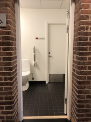 Retten i Næstved - Toilet på 1. sal og 2. sal