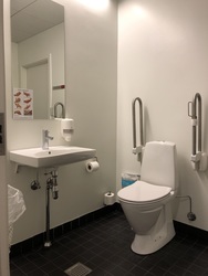 Retten i Næstved - Toilet på 1. sal og 2. sal