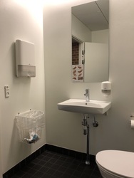 Retten i Næstved - Toilet på 1. sal og 2. sal
